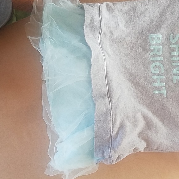 Girls sweatshirt with tulle attached - Picture 3 of 4